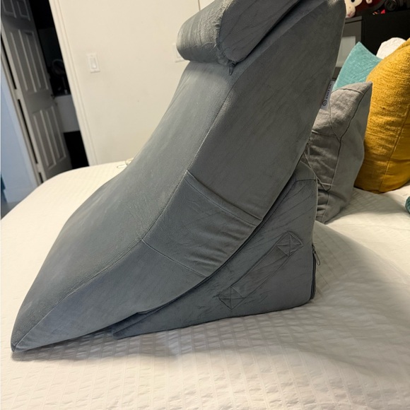 Gray Adjustable Wedge Pillow - Picture 3 of 9